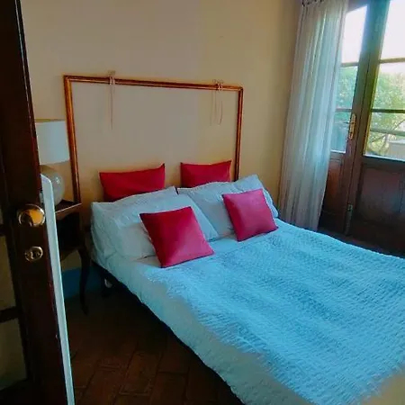 Cosy Country Garden Penzion Sovicille